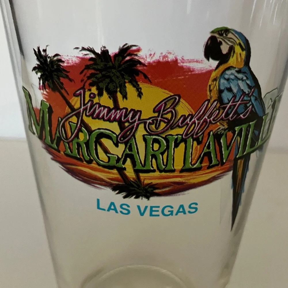 Jimmy Buffett’s Margaritaville Las Vegas‎ Beach and Parrot Graphic Glass